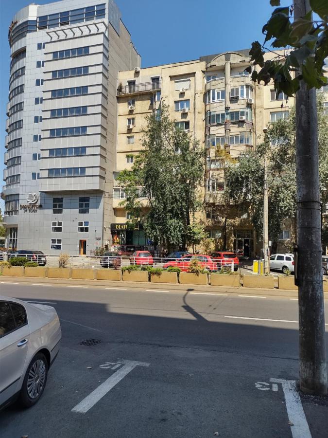 Ariana Apartment By EasyБухарест Экстерьер фото